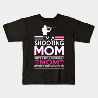 i am shooting mom Kids T-Shirt